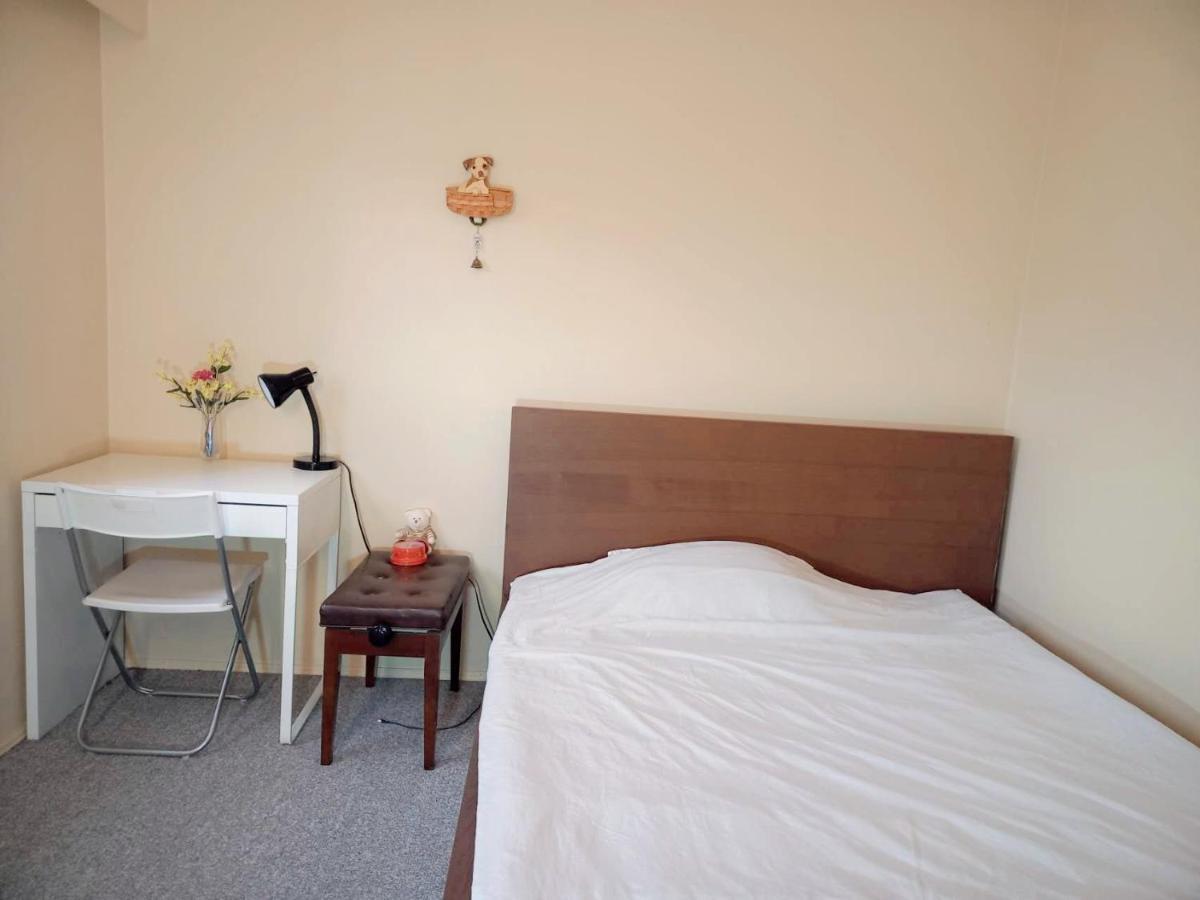 Private Room With Queen Bed In Richmond 202 Ngoại thất bức ảnh